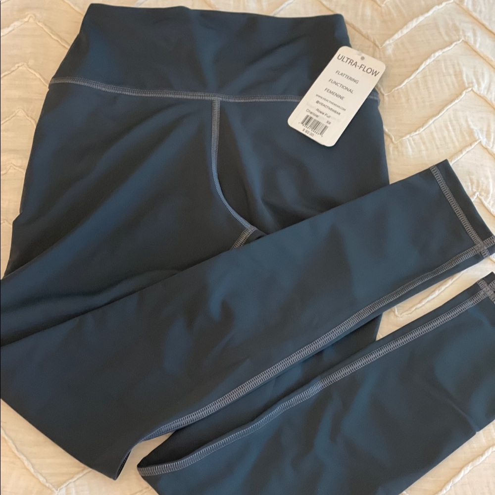 NWT Vie Active leggings